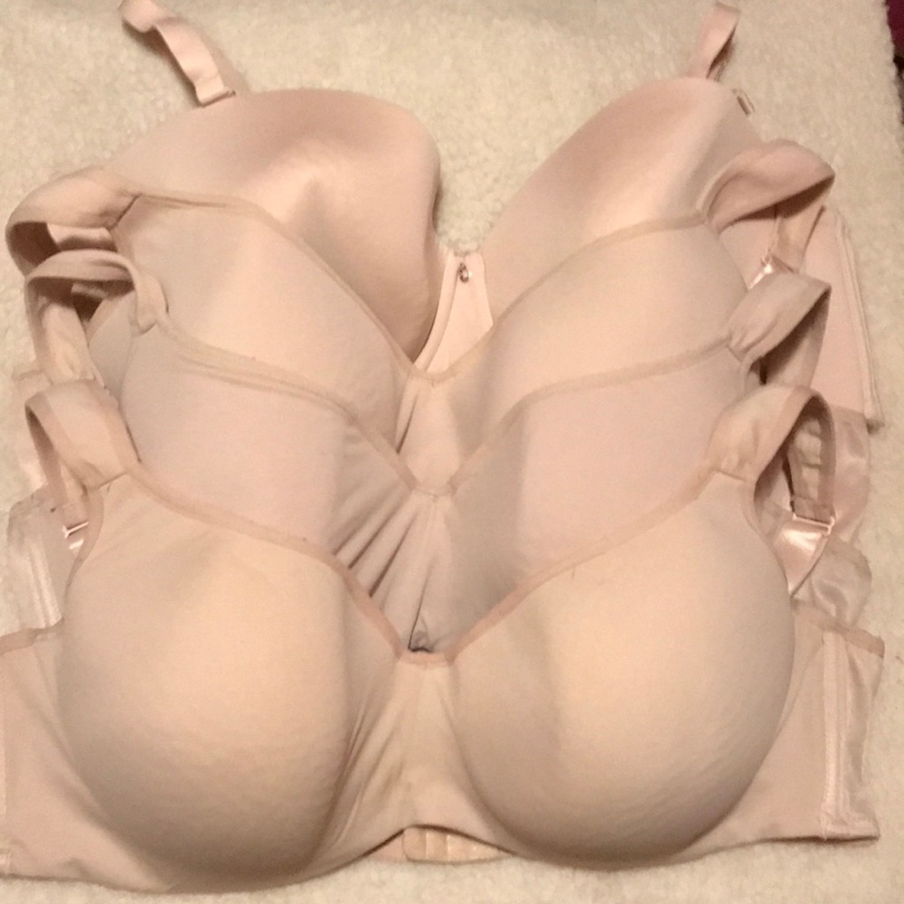 Avenue Body bras 46D in nude/beige (4 bras)